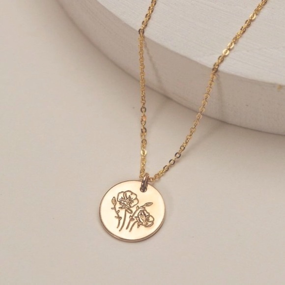 August Poppy Birth Flower Minimal Charm Necklace - Picture 5 of 12